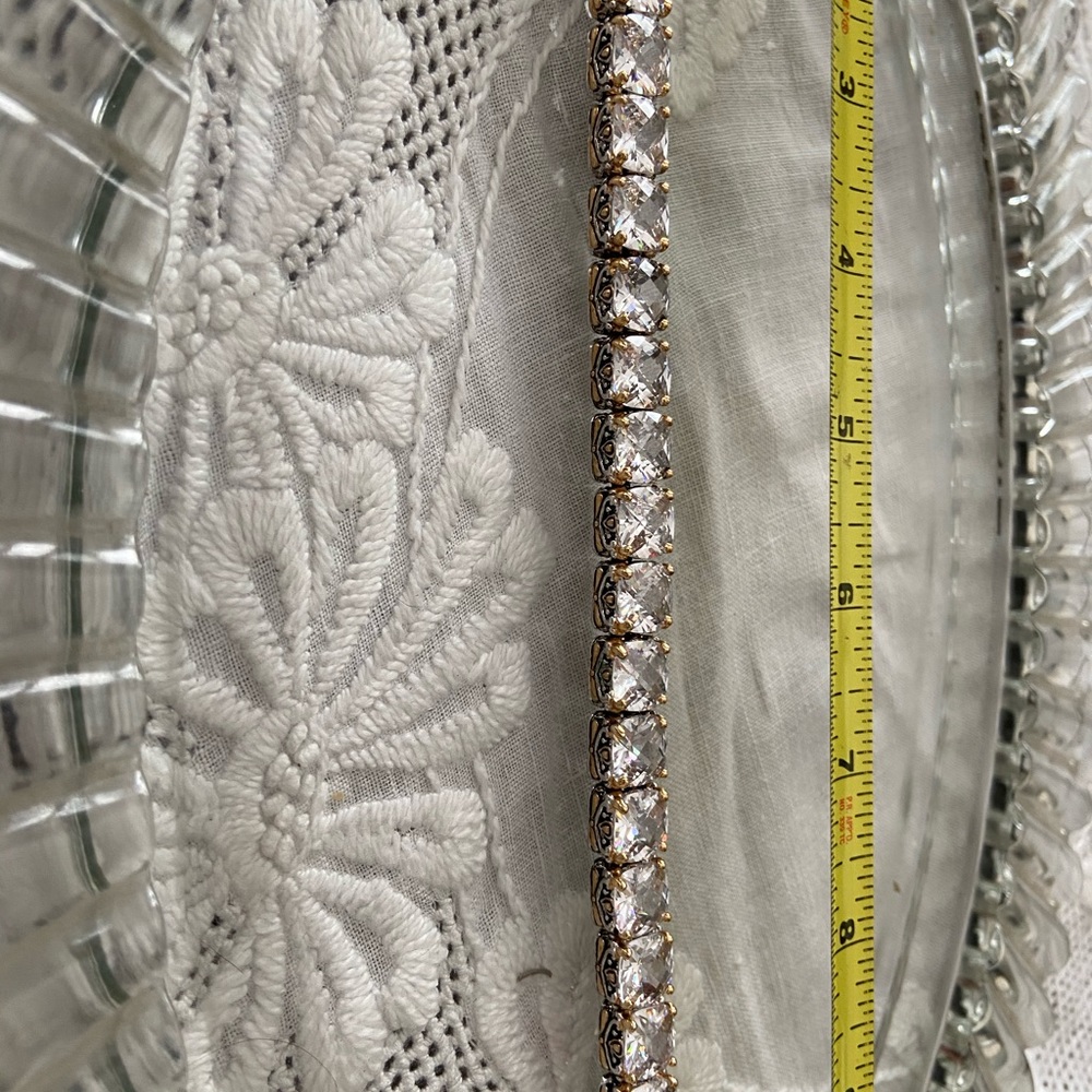 Chunky Rhinestone Bracelet - Picture 5 of 8
